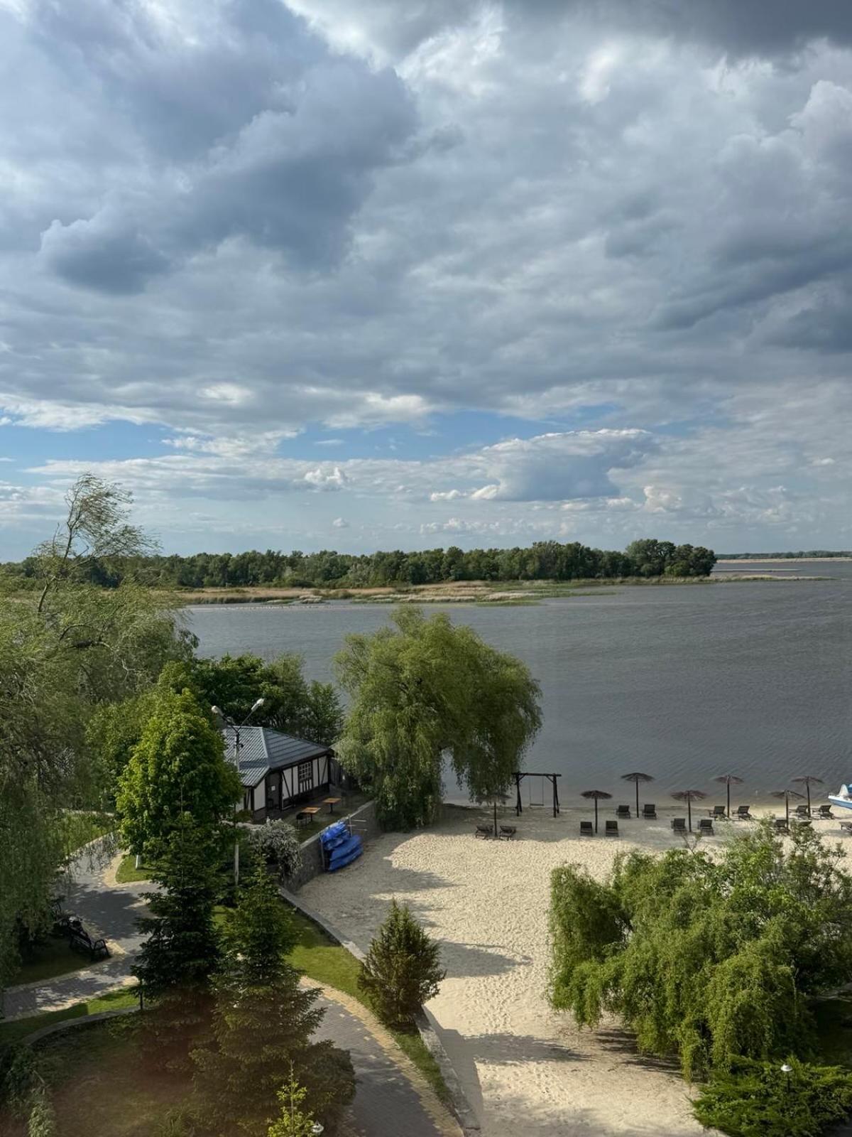 Mayak Resort Kam'yani Potoky Eksteriør bilde