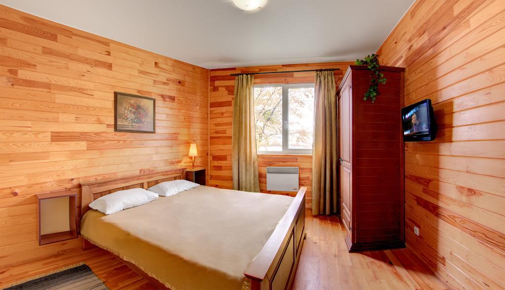 Mayak Resort Kam'yani Potoky Rom bilde